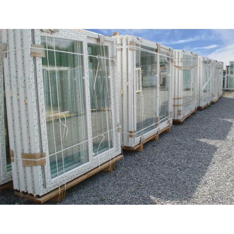Fenêtres coulissantes, portes, fenêtres 5000 pièces Stock ve