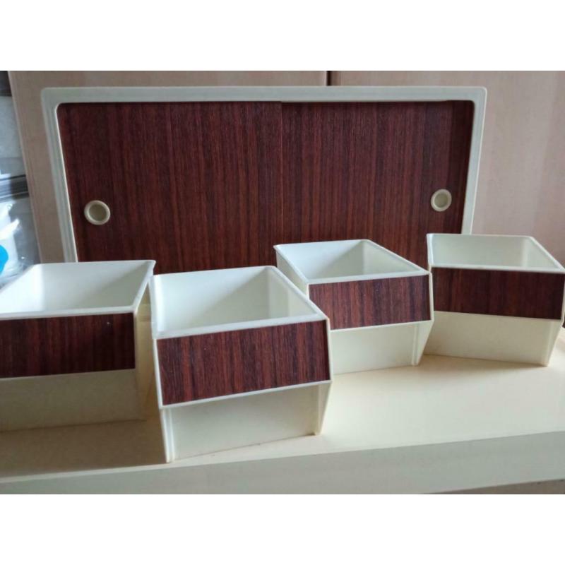 petite armoire rétro