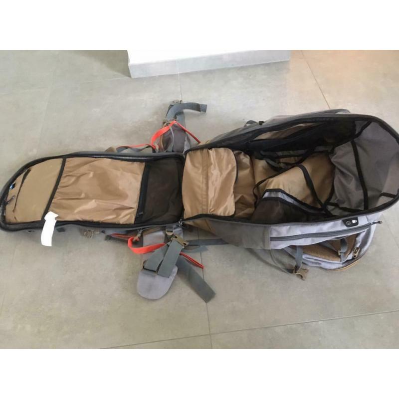 Trekrugzak quechua escape 70