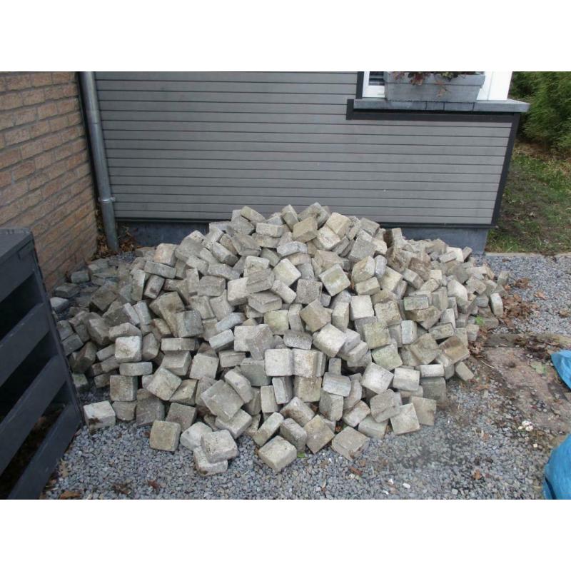 Petits pavés d'allée 9,5 cm sur 9,5 cm ( - 10 m²)