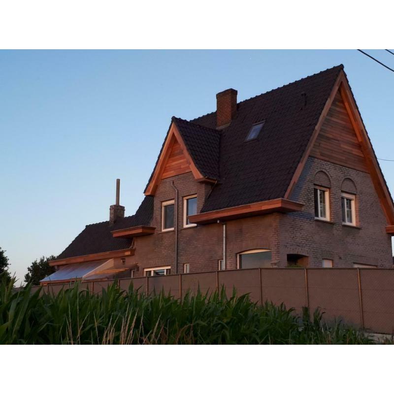alle renovatiewerken. Poolse aannemer Belgische factuur
