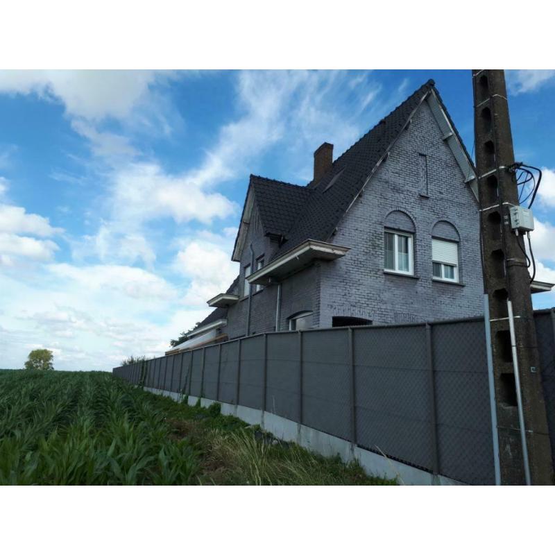 alle renovatiewerken. Poolse aannemer Belgische factuur