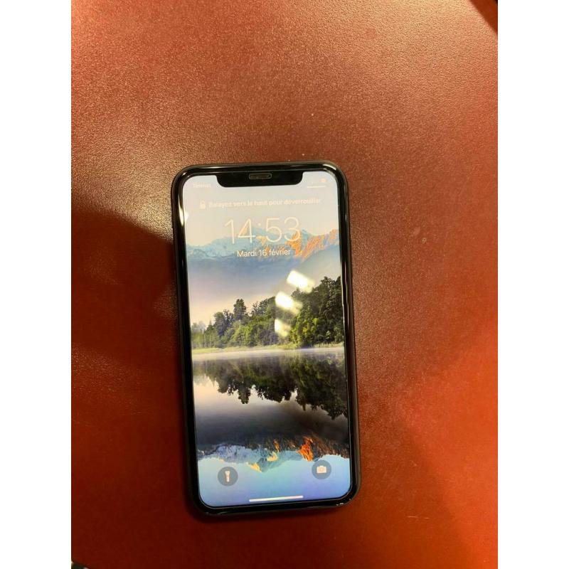 APPLE IPHONE 11 128gb garantie apple jusqu'à mars 2021