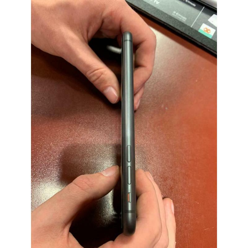 APPLE IPHONE 11 128gb garantie apple jusqu'à mars 2021
