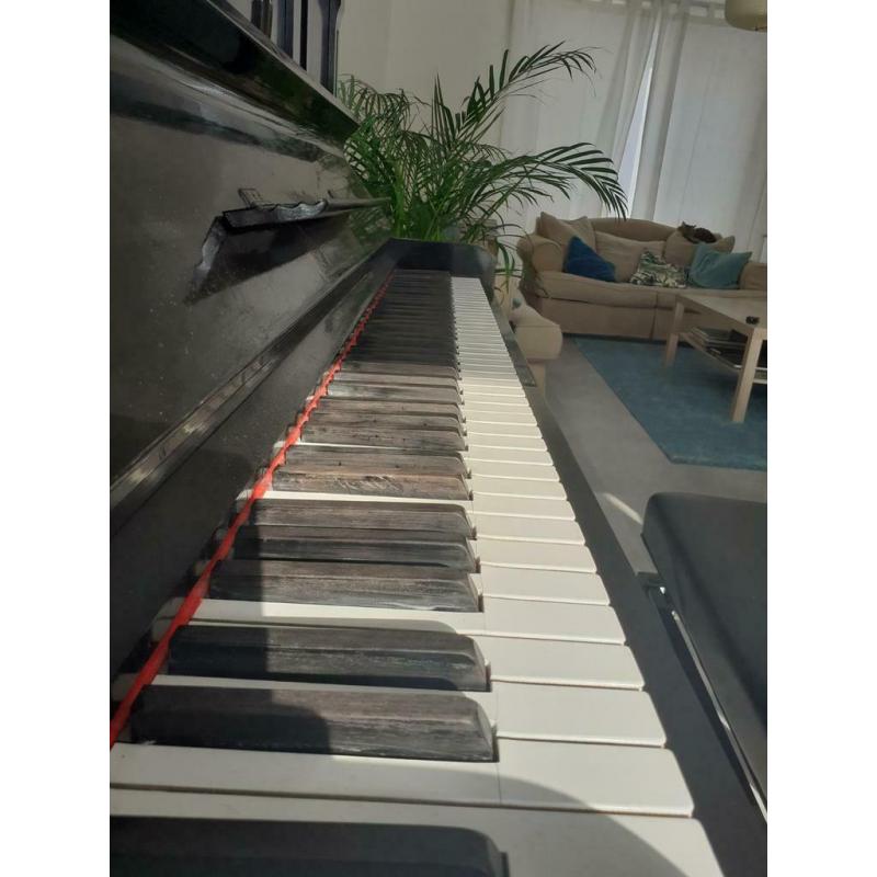 Piano F.Geissler Zeitz