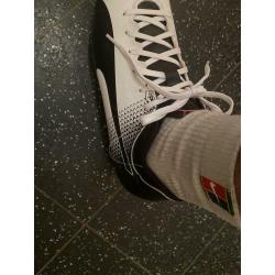 Puma voetbal schoenen gloed nieuw