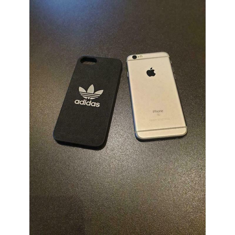 Nog mooie Iphone 6S plus adidas cover.