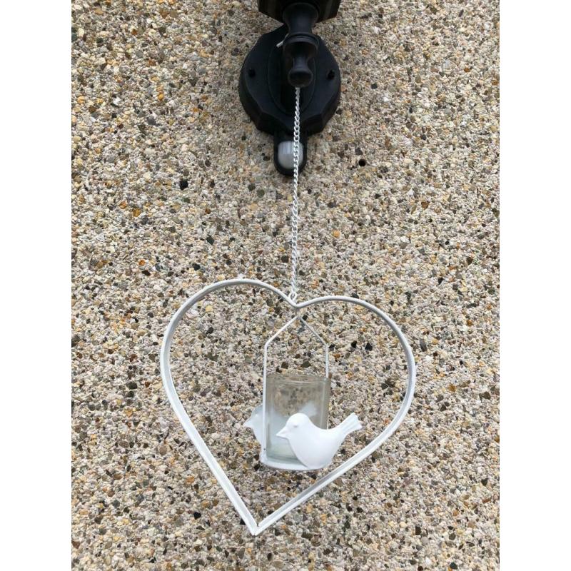 Cœur avec oiseau de décoration pour le jardin
