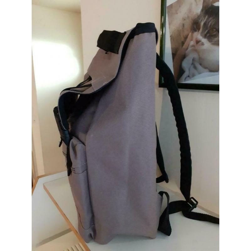 sac a dos reebok en tres bon etat