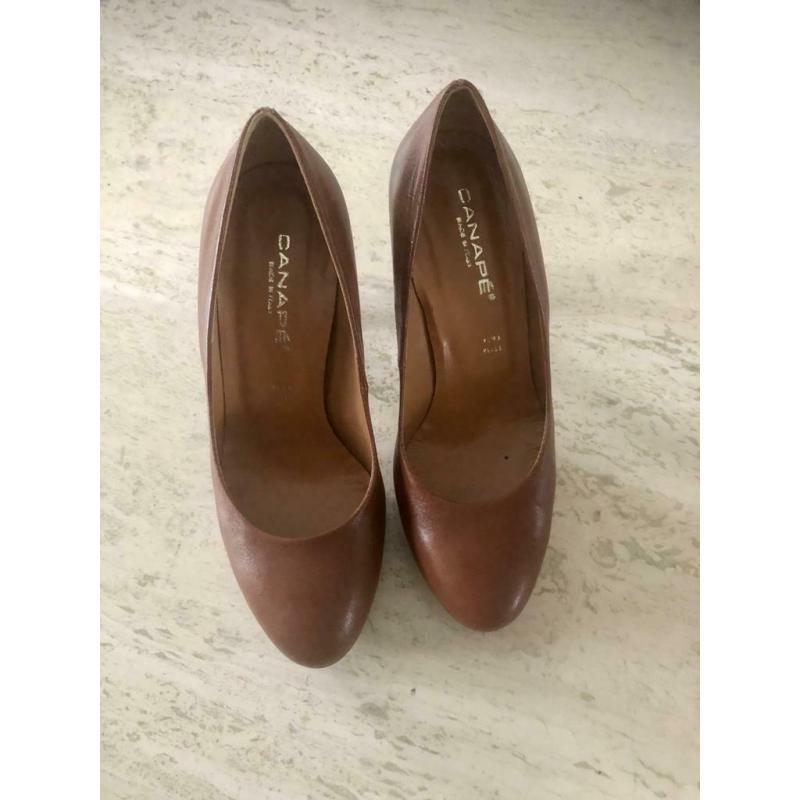 Mooie pumps Canapé, maat 38, Nieuw!