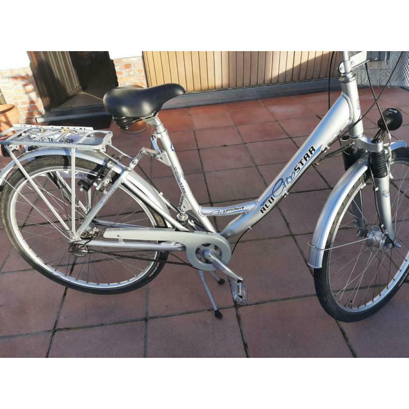 Grijze fiets citystar