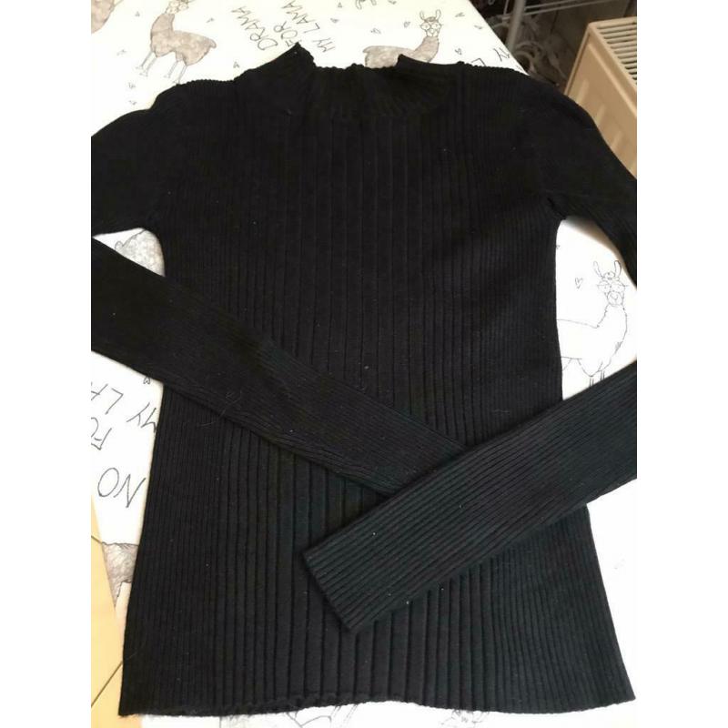 Pull and bear xs kleine maar nieuw 8 euro