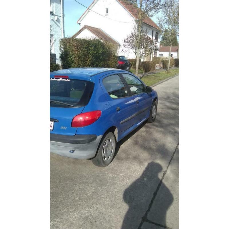 Peugeot 206 1.1 essence année 2000