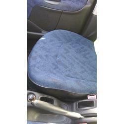 Peugeot 206 1.1 essence année 2000