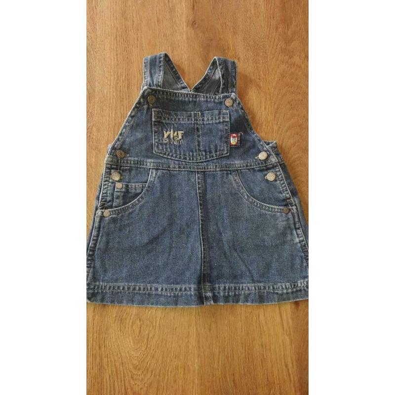 Petite robe en jeans. 62
